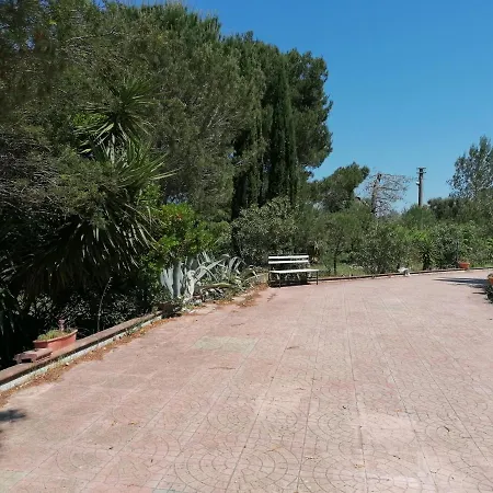 Vacanze Il Parco Alberato 公寓 *